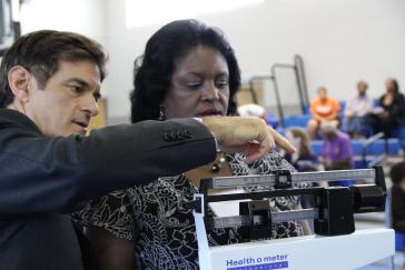 Mehmet Oz, the Daytime Emmy Award-winning host of the nationally syndicated "The Dr. Oz Show," visited Baylor's Diabetes Health and Wellness Institute for a free health screening event to promote his campaign, "Know Your Five: The Lifesaving Numbers You Need to Know."