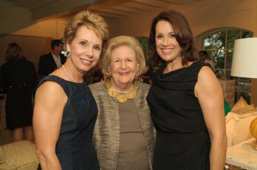 Pam Busbee, Lindalyn Adams and Pam Perella at the Celebrating Women patron party held at the home of Claire and Dwight Emanuelson. Read the news release <a href=" http://media.baylorhealth.com/releases/legendary-actor-and-best-selling-author-rob-lowe-to-speak-at-baylor-health-care-system-foundation-s-13th-annual-celebrating-women-luncheon
">here</a>.
